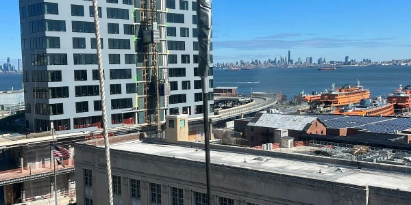 Bay Street 822 Program